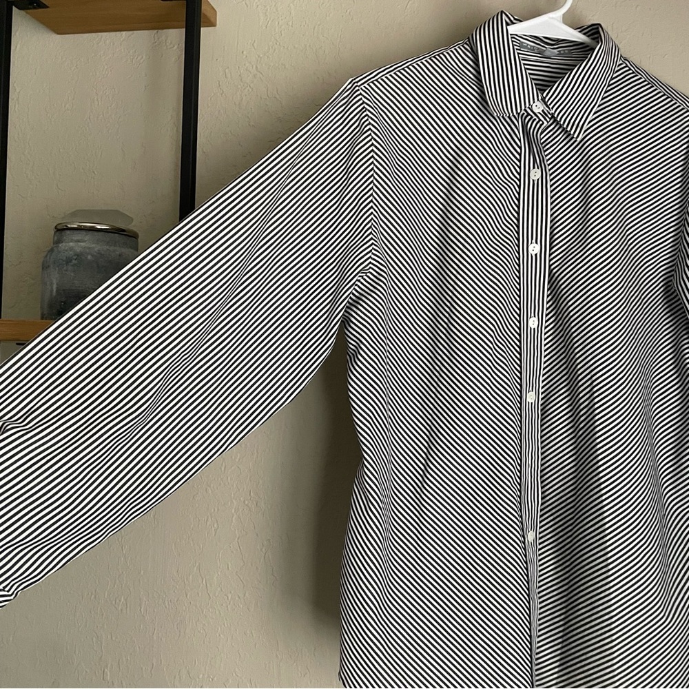 Foxcroft Striped Shaped Fit Wrinkle Free Button Up - Picture 4 of 9